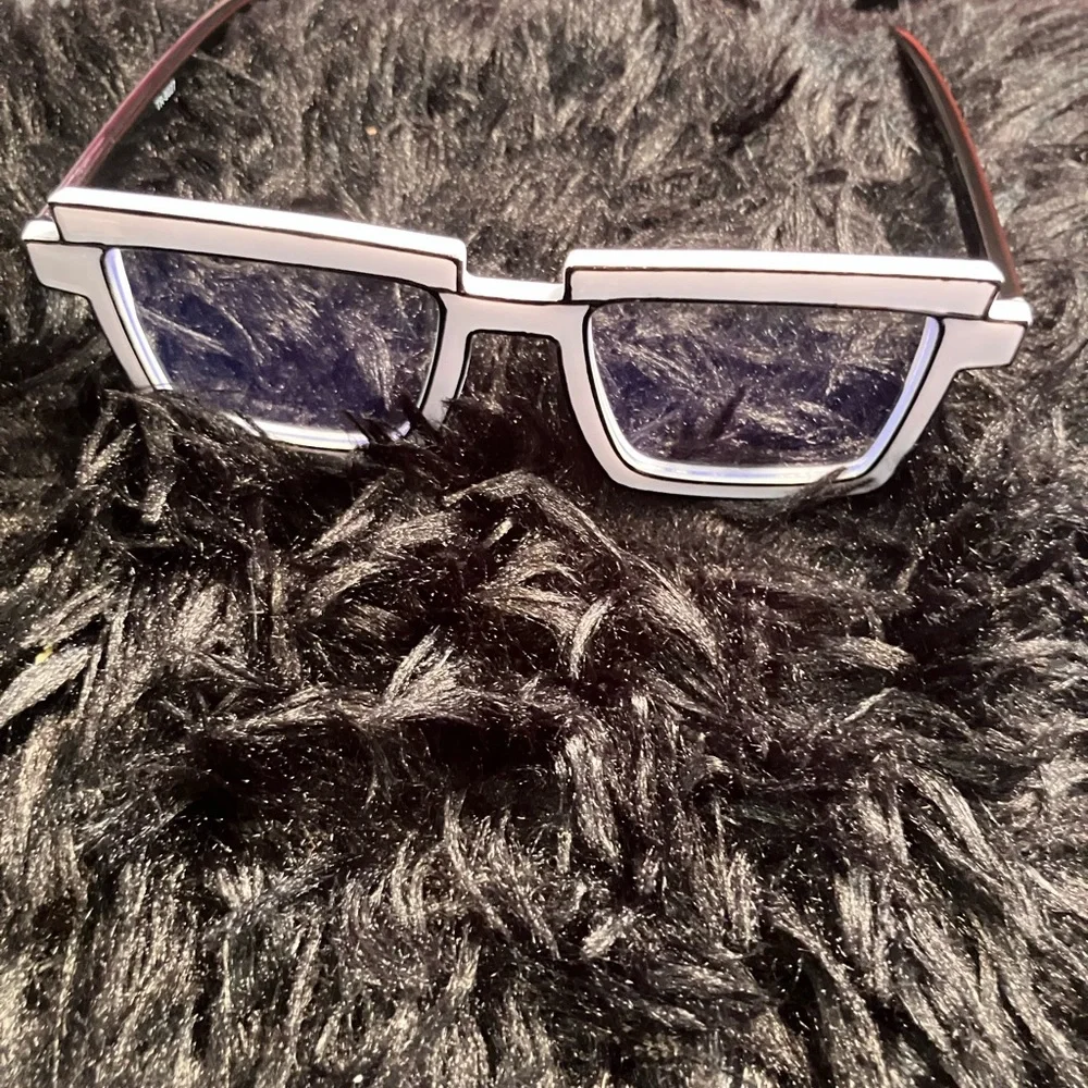 SHEIN Monochrome Square Glasses